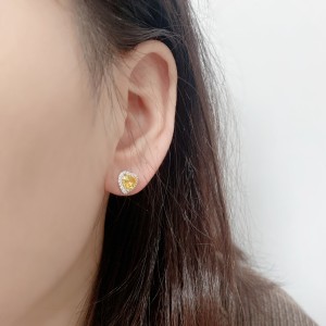 Austrian Crystals Cubic Zirconia Heart Stud Earring 40200012