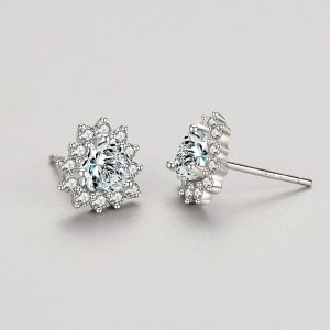 Sterling Silver Sparkle Zirconia Heart Stud Earrings 40200199