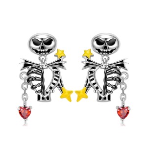 Gothic Punk Skull Claw Heart Stud Earring 40200246