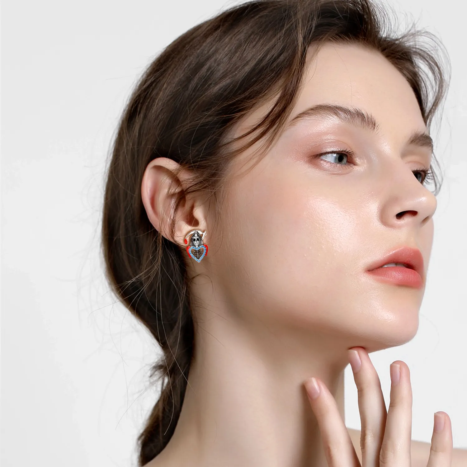Steampunk Skull Heart Stud Earring 40200248 - image2