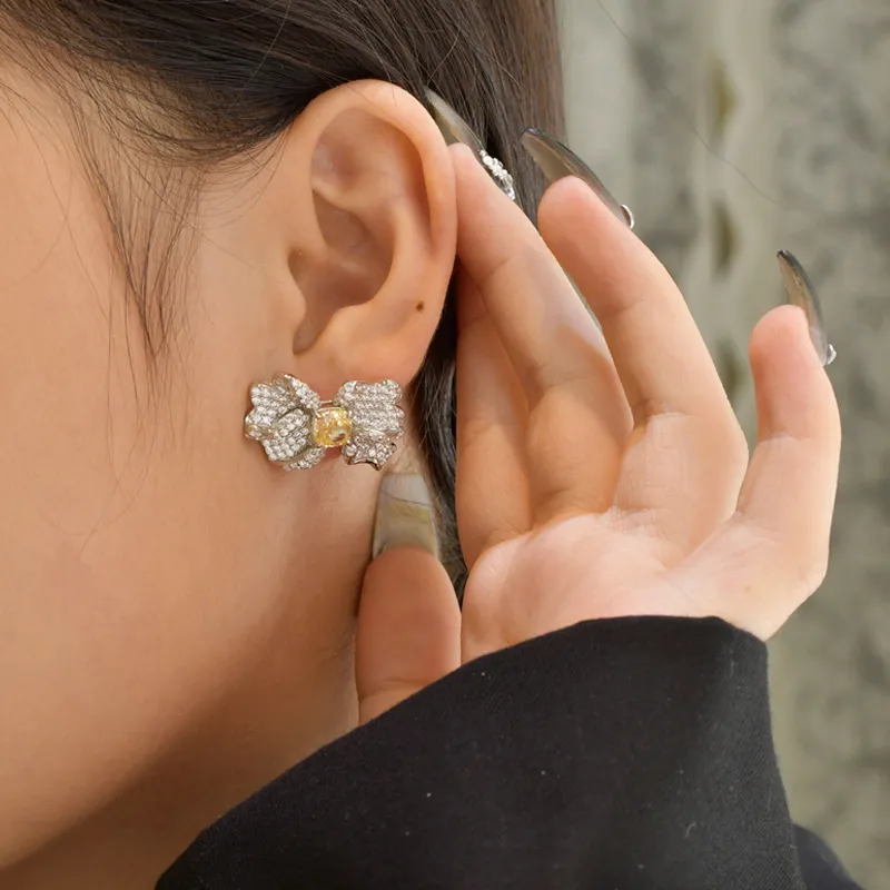 Luxury 8A Zirconia Bow Party Stud Earring 40200279 - image4