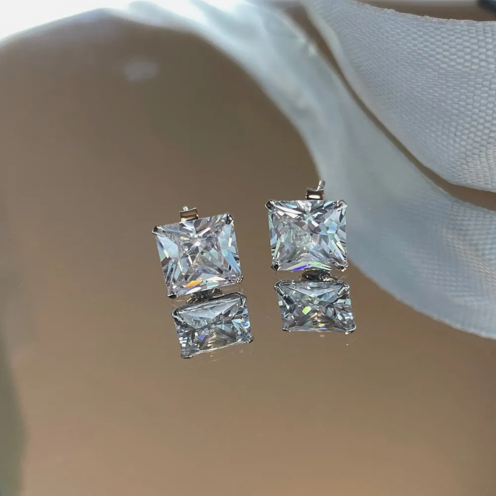 5A Square Zirconia Stud Earring 40200285 - image2