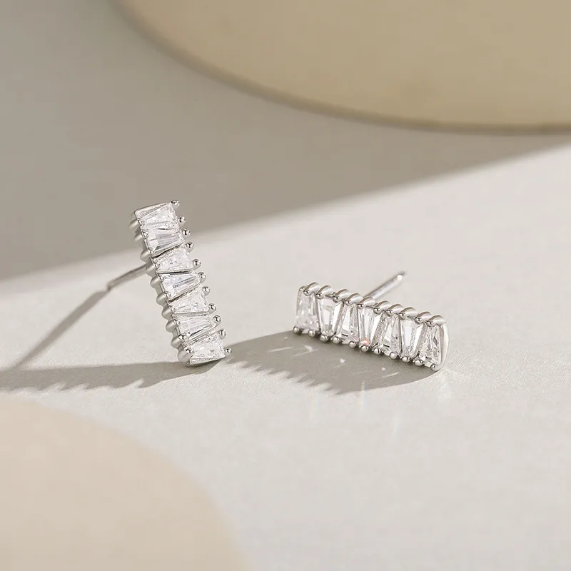Trapezoid Zirconia Geometric Stud Earring 40200297 - image2
