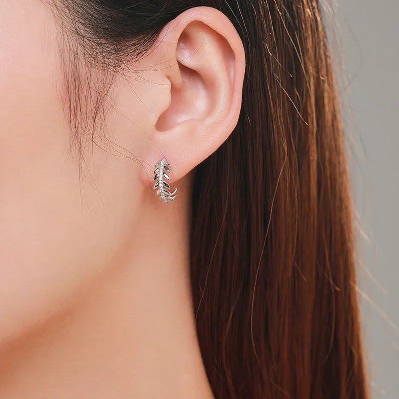 Zirconia Leaves Stud Earring 40200300 - image1