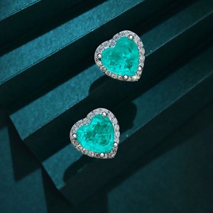 Vintage Heart Zirconia Wedding Stud Earring 40200318