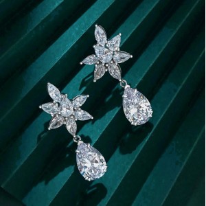5A Waterdrop Zirconia Wedding Stud Earring 40200332