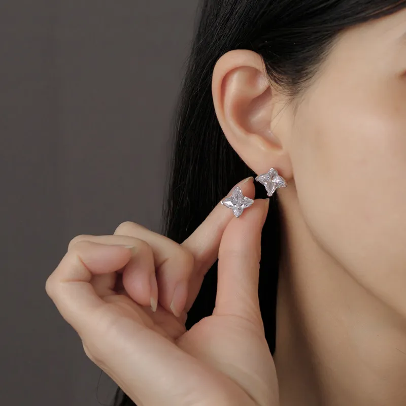 8A Four-pointed Star Zirconia Party Stud Earring 40200349 - image1