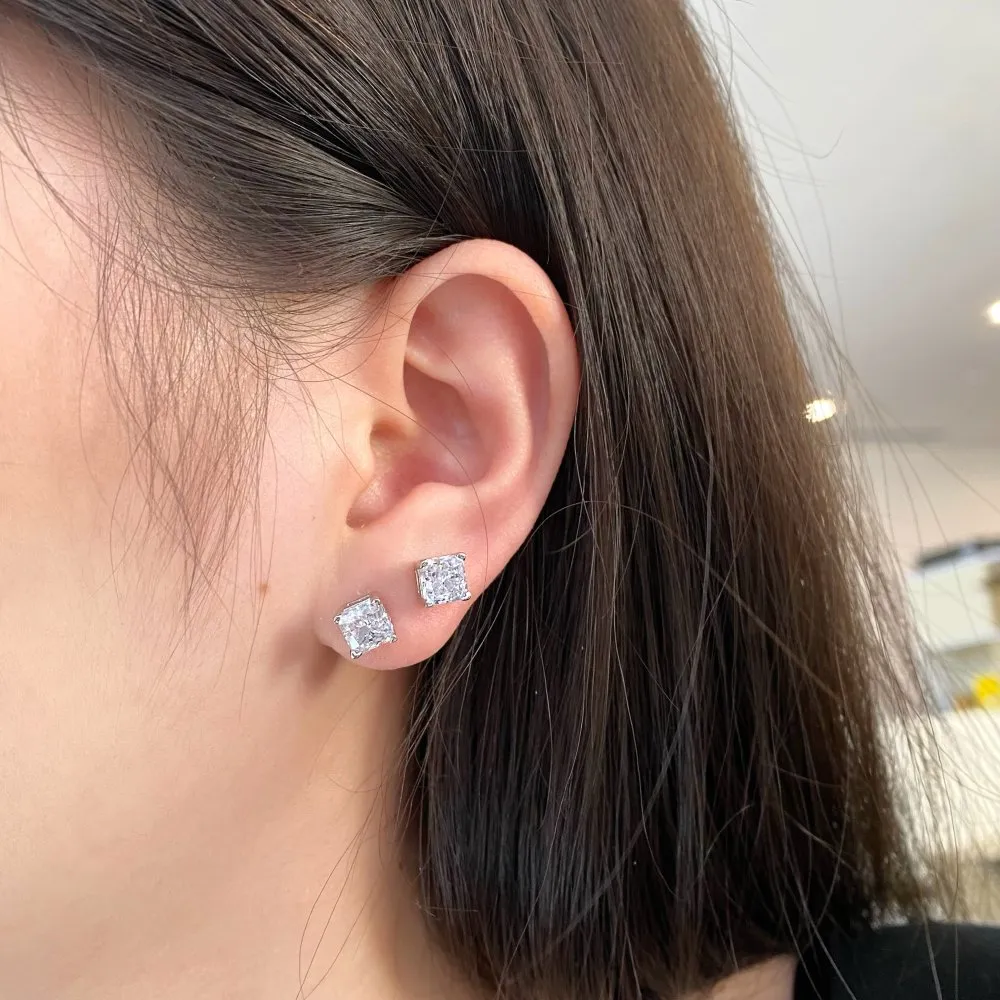 8A Ice Flower Cut Zirconia Stud Earring 40200358 - image1