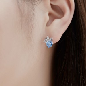 Sparkle Love Heart Zirconia Party Stud Earrings 40200382