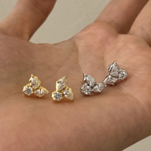 Irregular Zirconia Leaves Stud Earring 40200500
