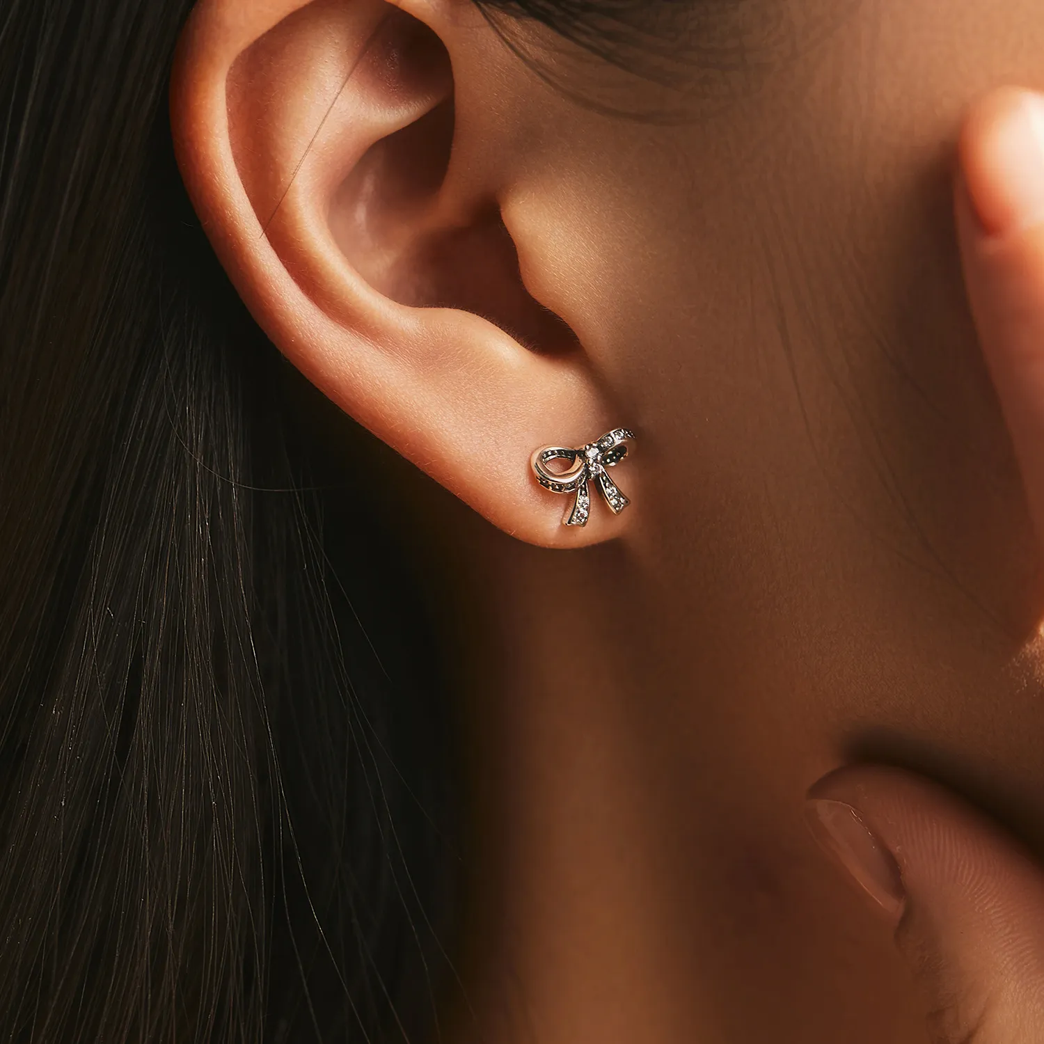 S925 Vintage Zirconia Bow Stud Earring 40200543 - image1