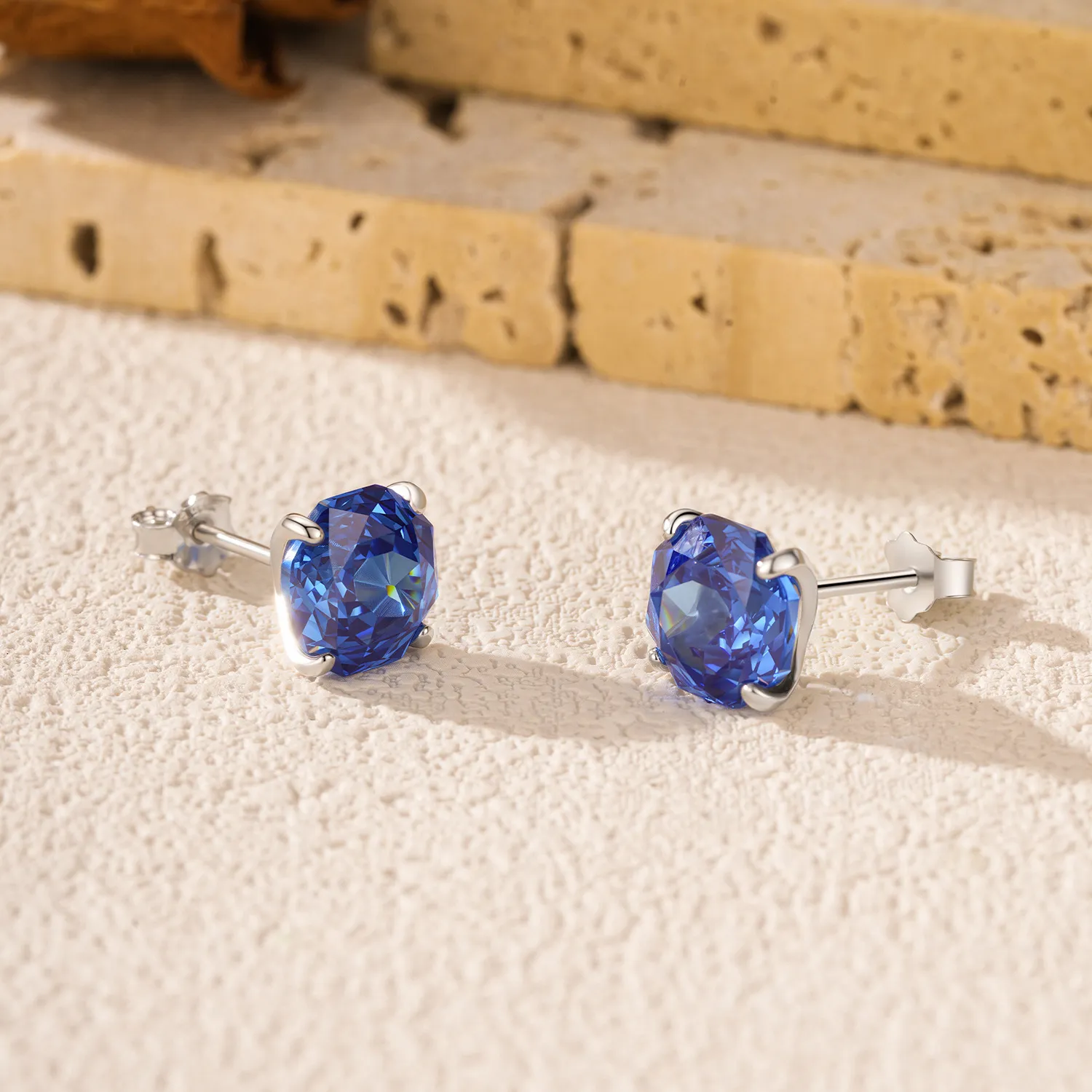 925 Sterling Silver Royal Blue Octagon Rose Cut Stud Earring 40200612 - image4