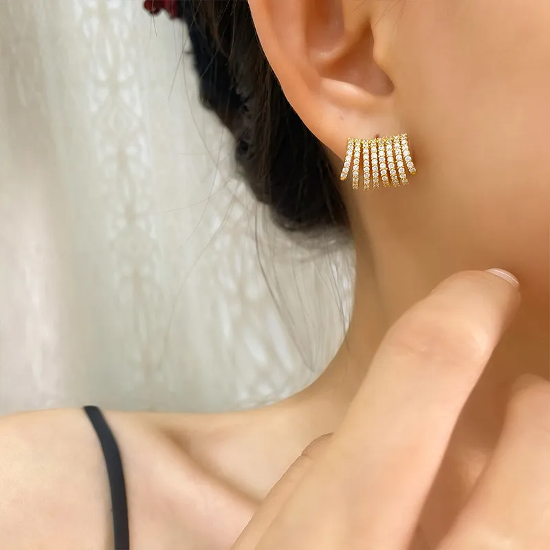 925 Sterling Silver Zircon Pavé Line Bar Earring 40200618 - image1