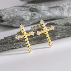925 Sterling Silver Cross Zircon Stud Earring 40200620