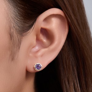 925 Sterling Silver Hexagonal Purple CZ Stud Earrings 40200639