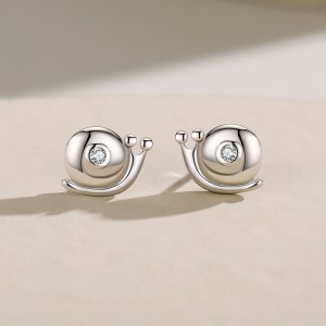 925 Sterling Silver Mini Snail Stud Earring 40200651 925 Sterling Silver Mini Snail Stud Earring 40200651