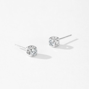 925 Sterling Silver Square CZ Stud Earring 40200675 925 Sterling Silver Square CZ Stud Earring 40200675
