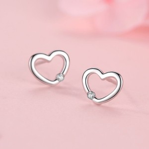 Wholesale 925 Sterling Silver Minimalist Heart CZ Stud Earring 40200685 Wholesale 925 Sterling Silver Minimalist Heart CZ Stud Earring 40200685