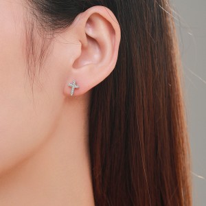 925 Sterling Silver Cross CZ Stud Earring 40200691 925 Sterling Silver Cross CZ Stud Earring 40200691