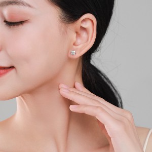 925 Sterling Silver Cross Zircon Stud Earring 40200693 925 Sterling Silver Cross Zircon Stud Earring 40200693