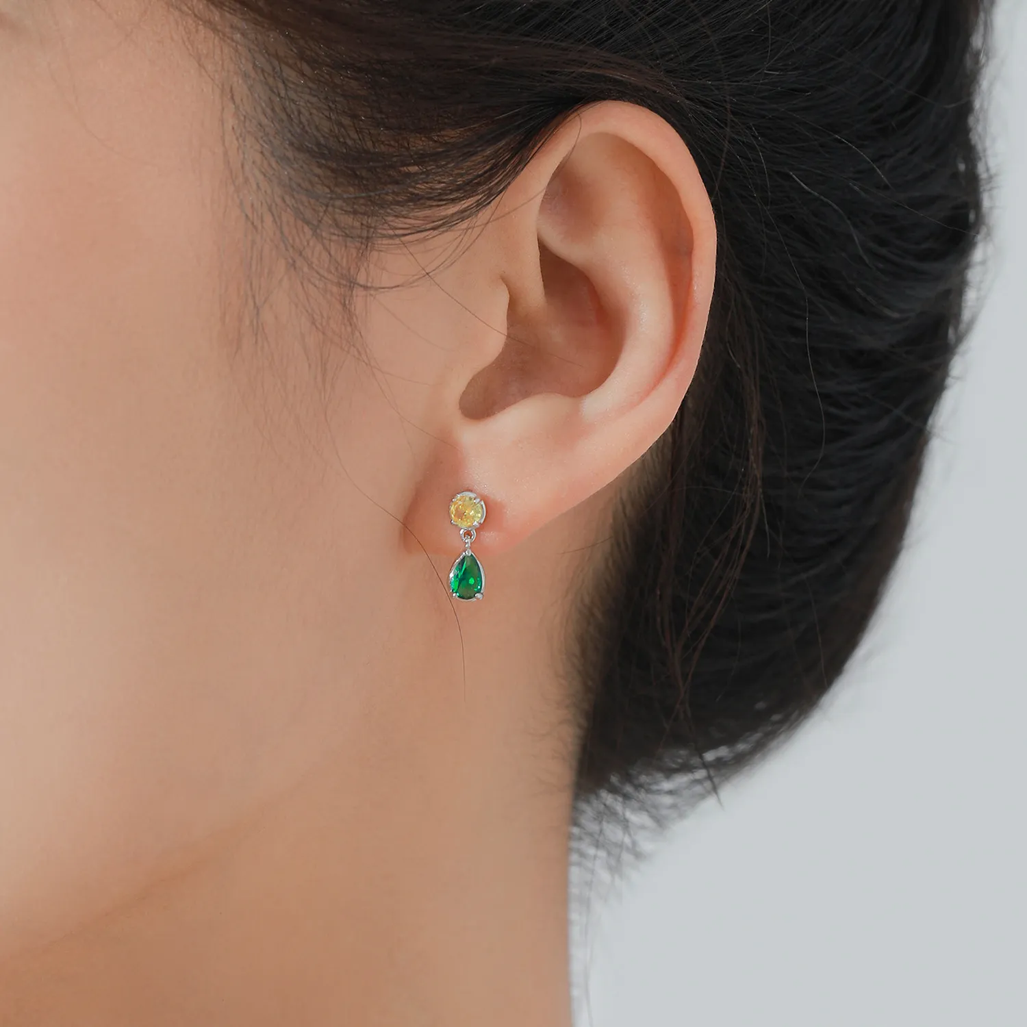 925 Sterling Silver Vintage Yellow Green Zircon Stud Earring 40200699 - image1