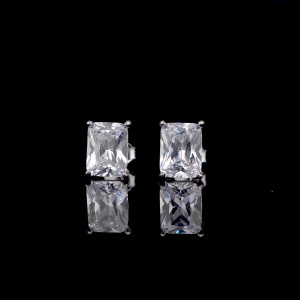 925 Sterling Silver Rectangular Zircon Stud Earring 40200704