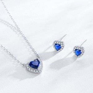 925 Sterling Silver Blue Heart Zircon Stud Earring 40200705 925 Sterling Silver Blue Heart Zircon Stud Earring 40200705