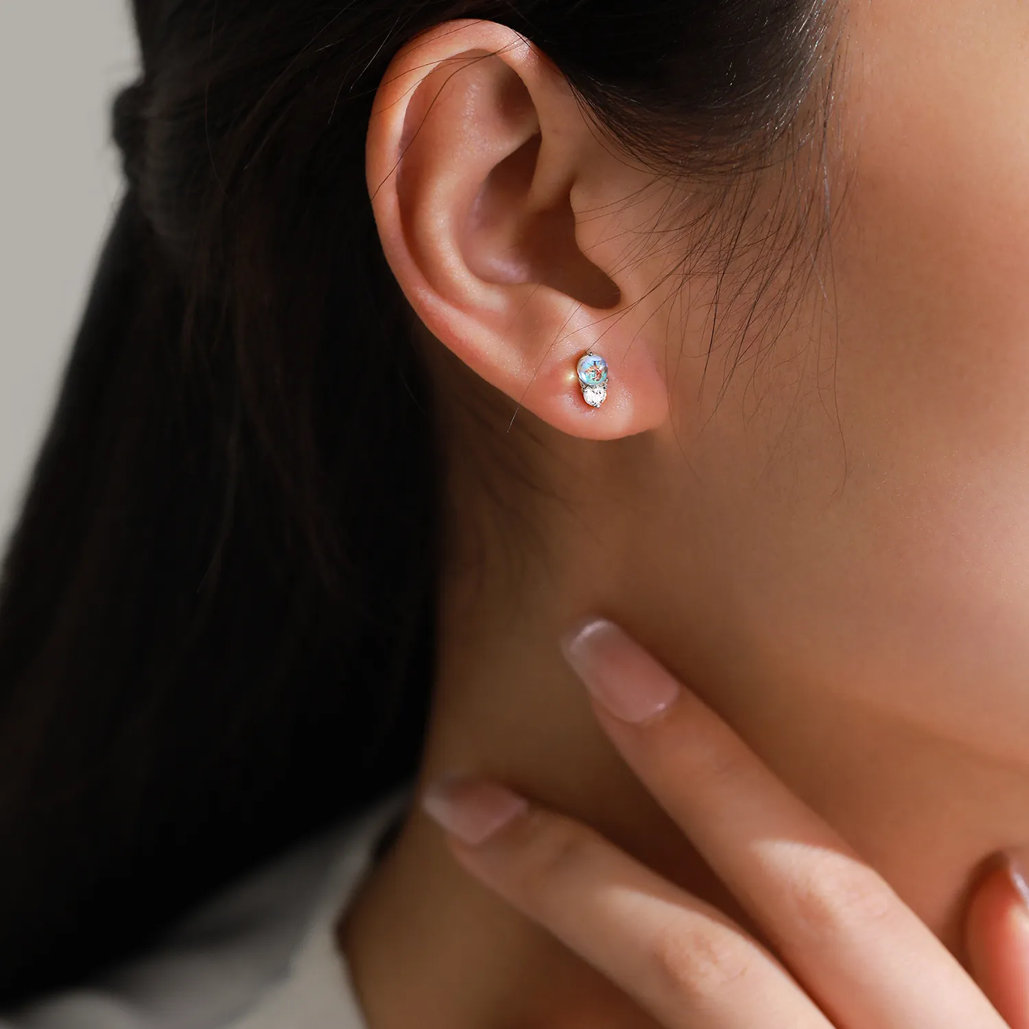 925 Sterling Silver Moonstone Zircon Stud Earring 40200712 - image1