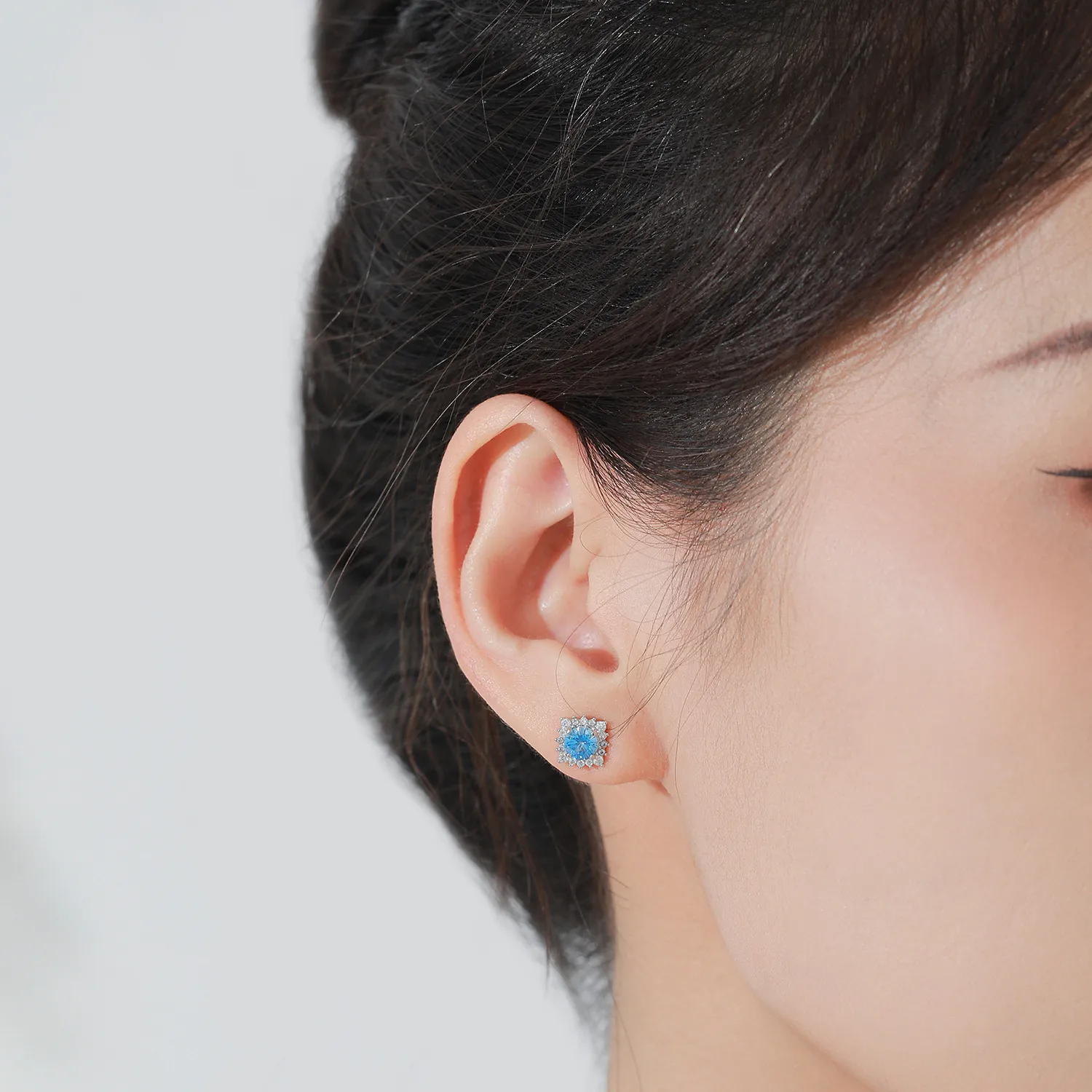 925 Sterling Silver Aquamarine Sunflower Zircon Stud Earring 40200718 - image1