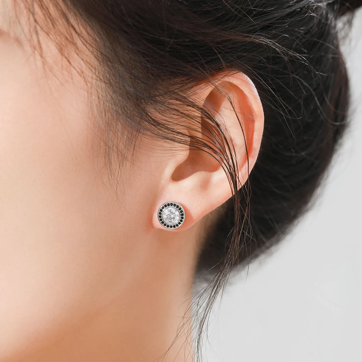 925 Sterling Silver Black White Round Zircon Stud Earring 40200723 - image1