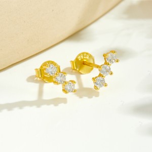 925 Sterling Silver Curved Three-Stone Studs 40200771 925 Sterling Silver Curved Three-Stone Studs 40200771