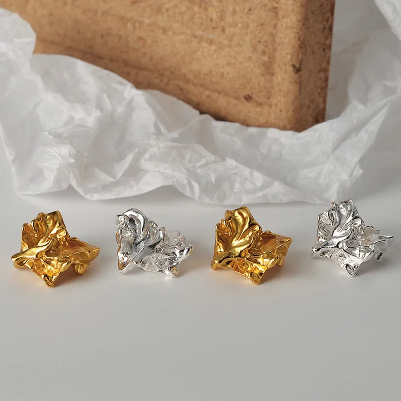 Crapy Tinfoil Texture Stud Earring 40400018 - image1