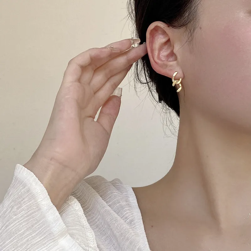 Crossed Double C Stud Earring 40400036 - image1
