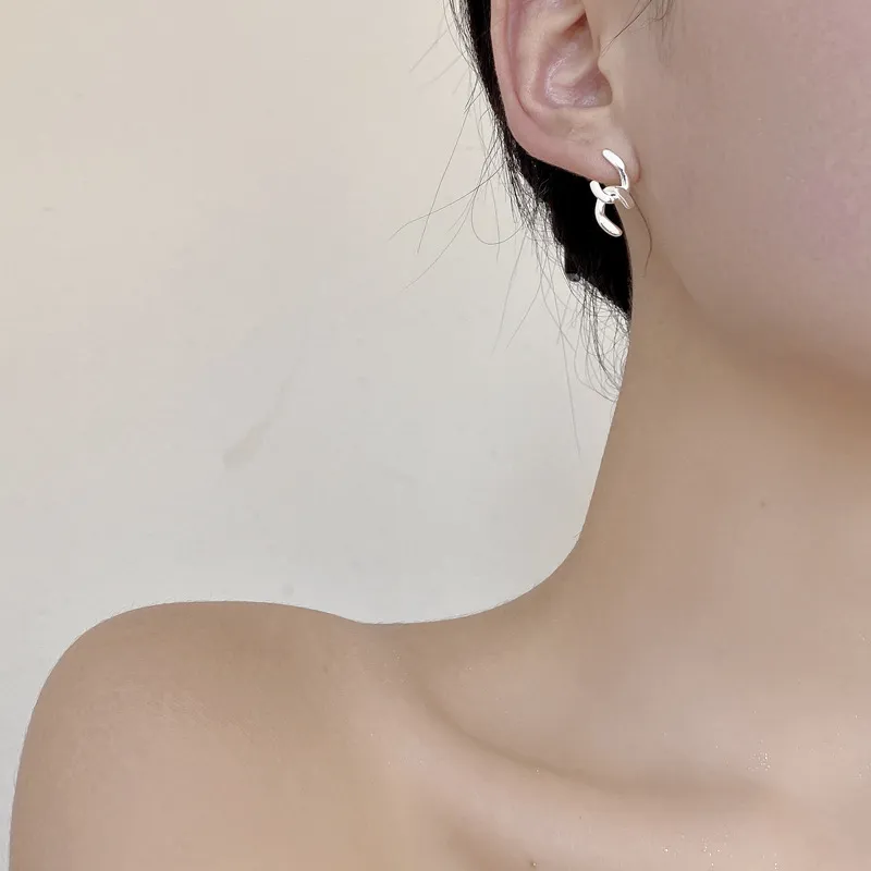 Crossed Double C Stud Earring 40400036 - image2