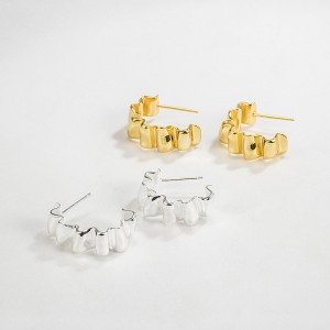 Geometric Wave Curve Stud Earring 40400039