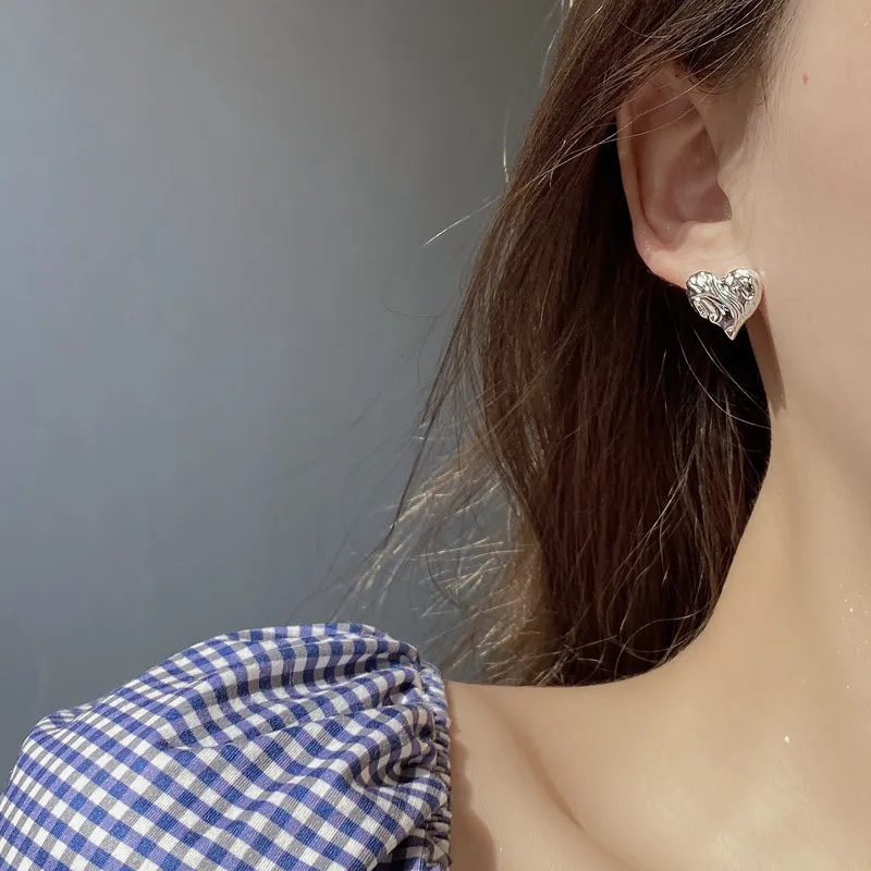 Unique Heart Stud Earring 40400051 - image2