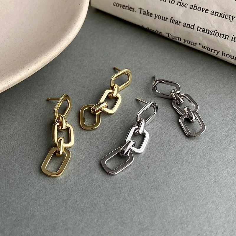 Hollow Leaves C Shape Stud Earring 40400069 - image2