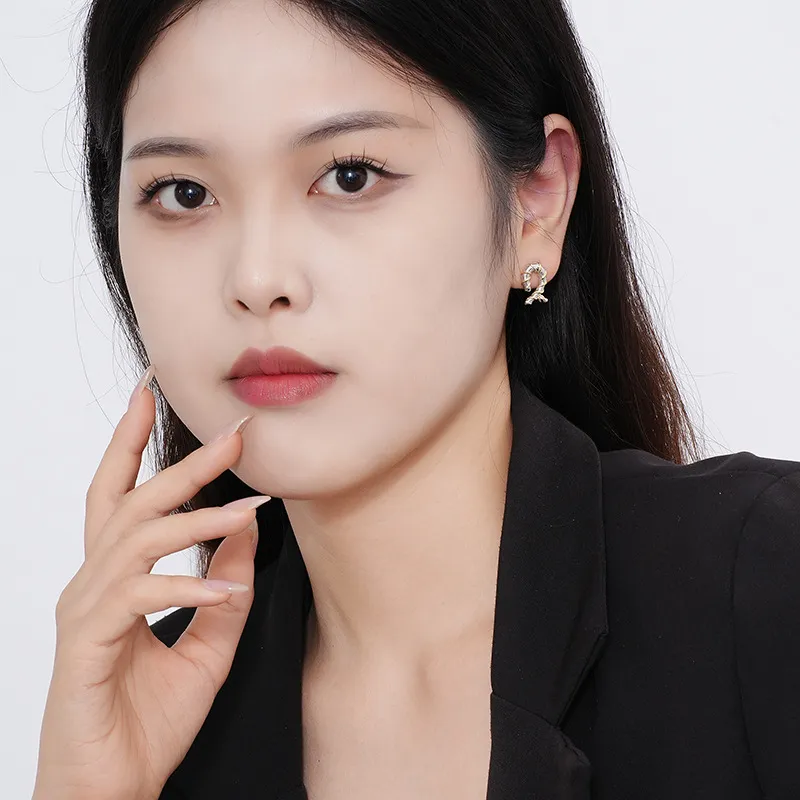 Geometric Twisty Pearl Stud Earring 40400072 - image2