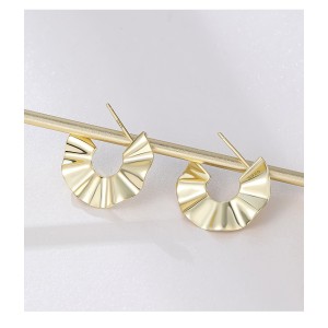 925 Sterling Silver Irregular C-Shaped Textured Earring 40400109