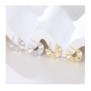 925 Sterling Silver Irregular C-Shaped Textured Earring 40400109