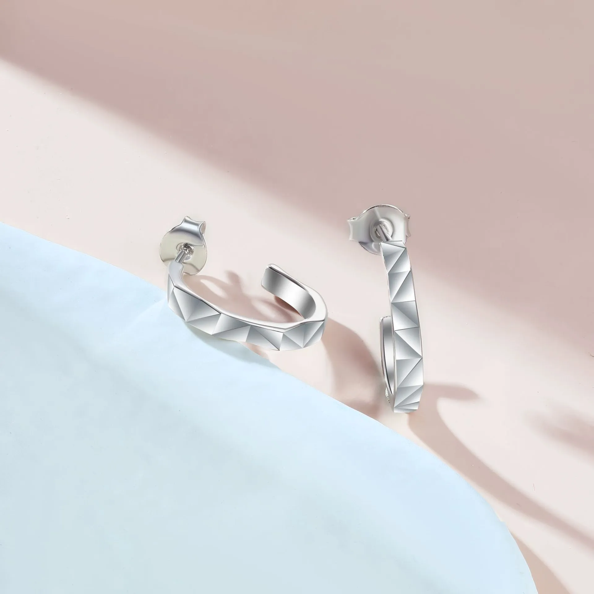 925 Sterling Silver Geometric Mirror Finish Stud Earring 40400110 - image1