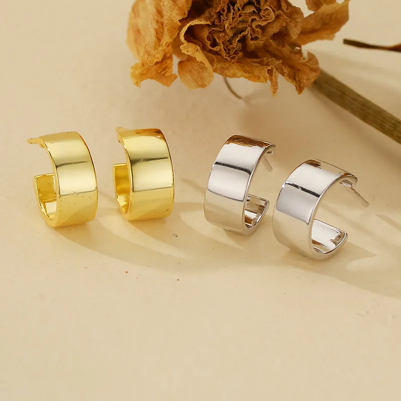925 Sterling Silver Wide-Surface C-Shape Minimalist Stud Earring 40400118 - image1