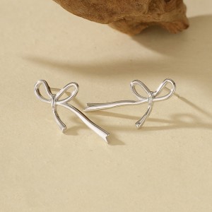 925 Sterling Silver Wire Bow Stud Earring 40400131