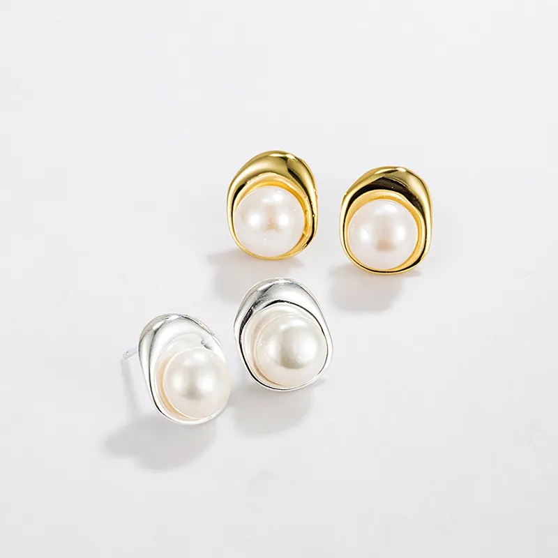 925 Sterling Silver Irregular Fresh Water Pearl Stud Earring 40500056 - image1