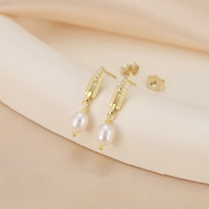 925 Sterling Silver Paperclip Link Pearl Earring 40500072