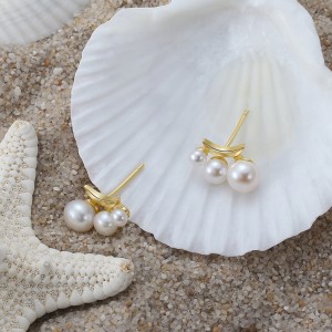 Wholesale 925 Sterling Silver Crescent Moon Pearl Stud Earrings 40500111 Wholesale 925 Sterling Silver Crescent Moon Pearl Stud Earrings 40500111