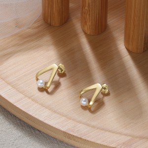 Wholesale 925 Sterling Silver Freshwater Pearl Teardrop Stud Earrings 40500116