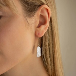 Wholesale 925 Sterling Silver Baroque Pearl Asymmetric Drop Earrings 40500118 Wholesale 925 Sterling Silver Baroque Pearl Asymmetric Drop Earrings 40500118