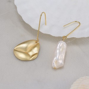 Wholesale 925 Sterling Silver Baroque Pearl Asymmetric Drop Earrings 40500118 Wholesale 925 Sterling Silver Baroque Pearl Asymmetric Drop Earrings 40500118