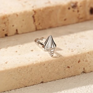Wholesale 925 Sterling Silver Conch Shell Cartilage Stud 40600023